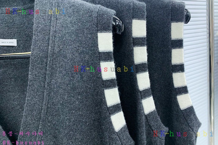 NEW 톰브라운 니트조끼 신상 TB  6828310