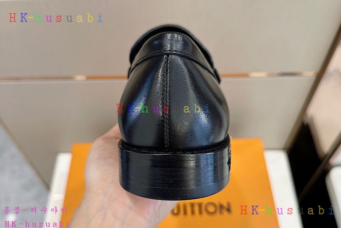 NEW 루이비통 신발 신상 M 286600