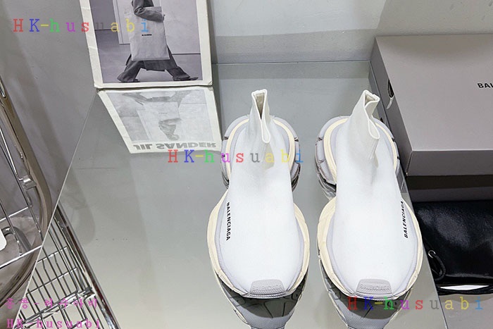 NEW 발렌시아가 신발 신상 B 235804