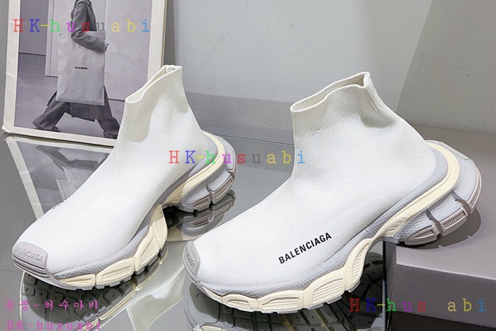 NEW 발렌시아가 신발 신상 B 235804