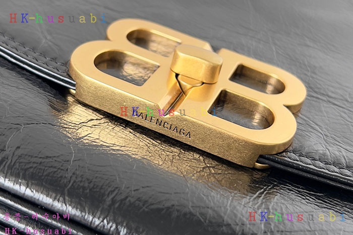 ★미러급★발렌시아가 BB SOFT 라지 플랩 백  7484882-3