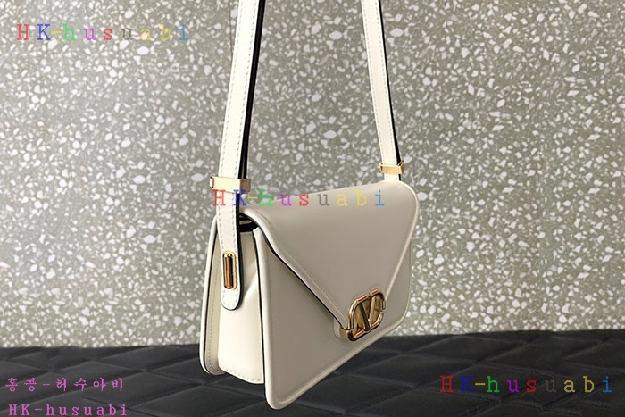 ★미러급★발렌티노 가라바니 가죽 스몰 숄더 3W2B0M59IAI