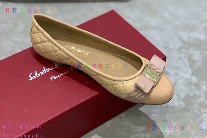 NEW 페라가모 신발 신상 F 222401