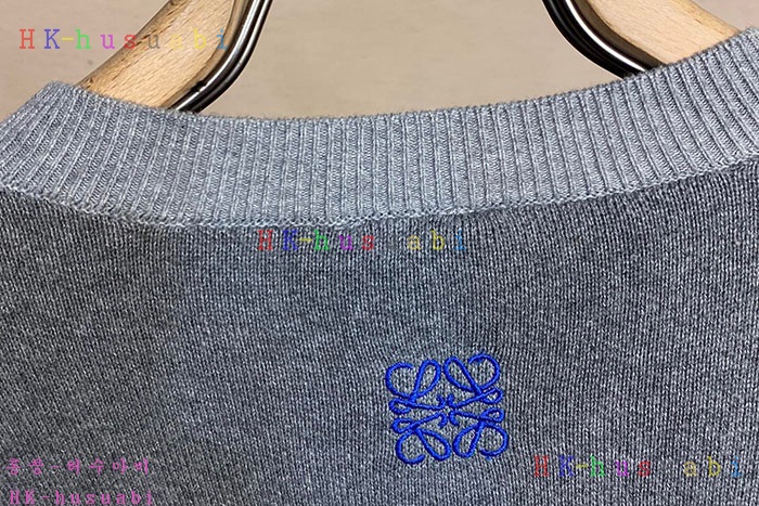 NEW 로에베 니트 신상 L 692220