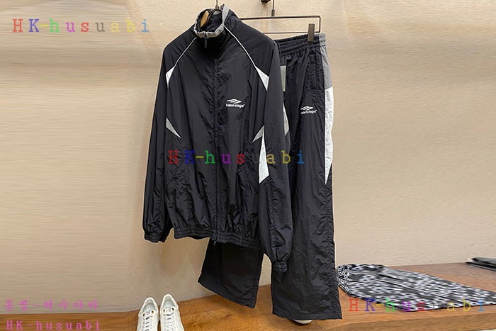 NEW 발렌시아가 자켓 신상 B 685521