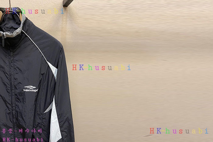 NEW 발렌시아가 자켓 신상 B 685521