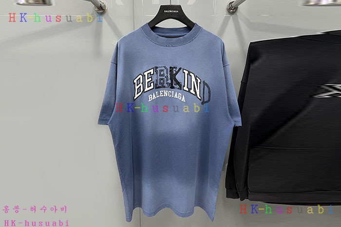 NEW 발렌시아가 반팔티 신상 B 685526