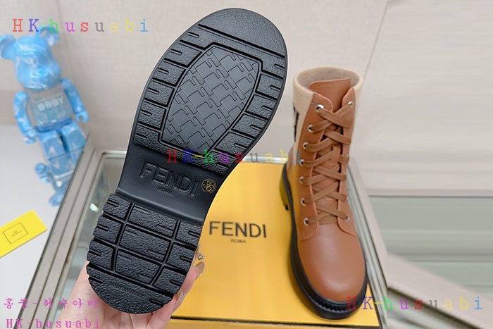 NEW 펜디 부츠 신상 FD 985254
