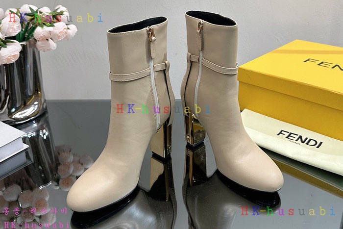 NEW 펜디 부츠 신상 FD 985305