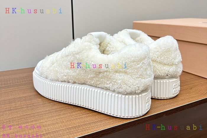 NEW 미우미우 신발 신상 M 668222