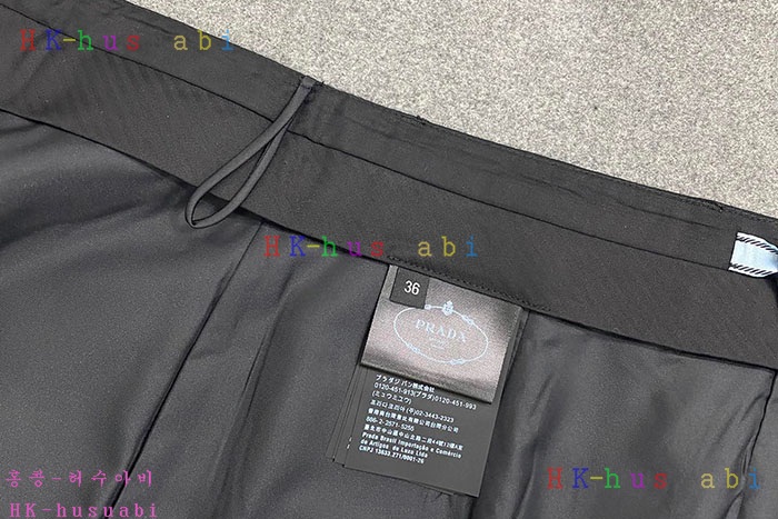NEW 프라다 치마 신상 P 6828003