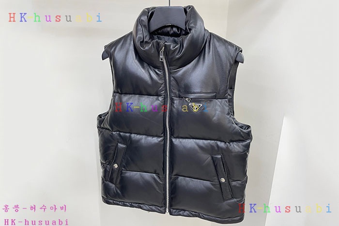 NEW 프라다 패딩조끼 신상 P 6828001