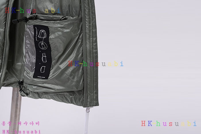 NEW 캐나다구스 패딩조끼 신상 C 7320502