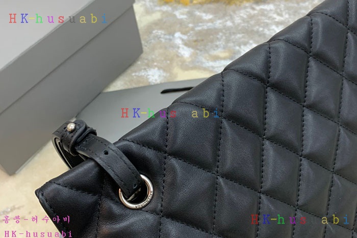 ★미러급★발렌시아가 퀼팅백 B로고 터치백 593372