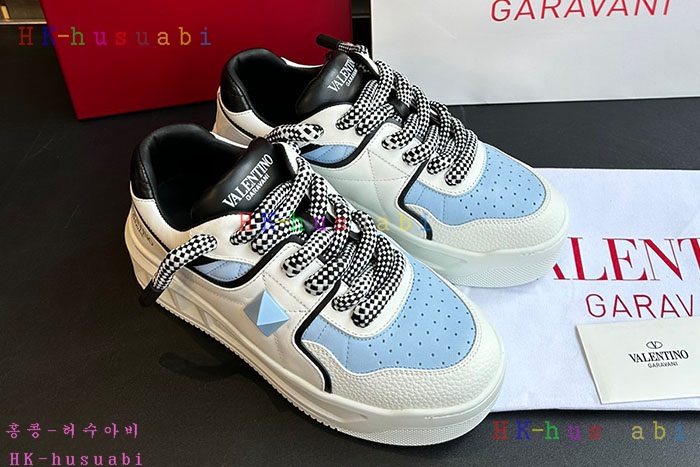 NEW 발렌티노 스니커즈 신상 V 573806
