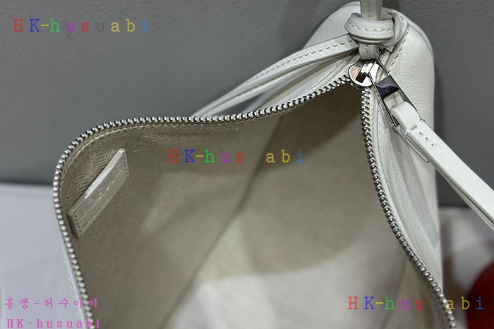 ★미러급★로에베 미니 해먹 호보 백 A538G13-3