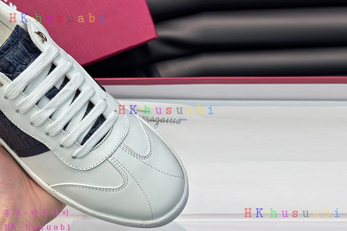 NEW 페라가모 스니커즈 신상 F 8858002