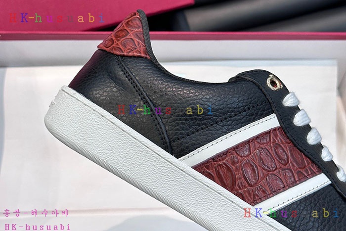 NEW 페라가모 스니커즈 신상 F 8858005