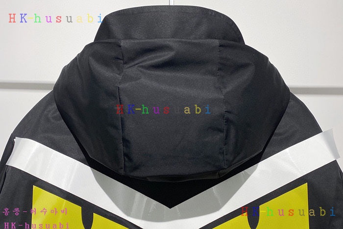 NEW 펜디 패딩  신상 FD 885701