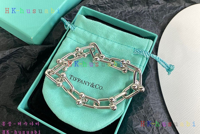 NEW 티파니앤코 팔찌 신상 T 950011