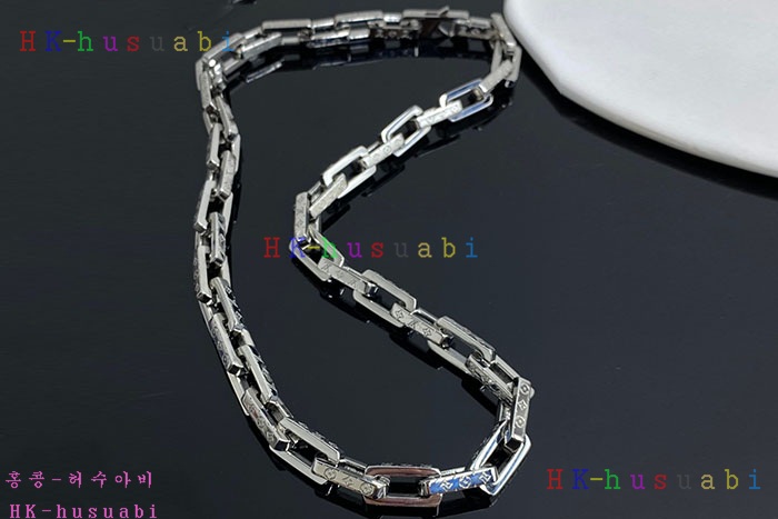 NEW 루이비통 목걸이 신상 LV 925013