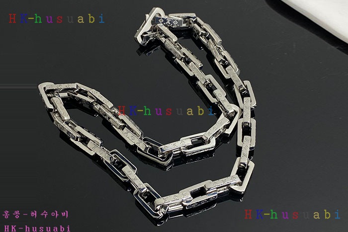 NEW 루이비통 목걸이 신상 LV 925013