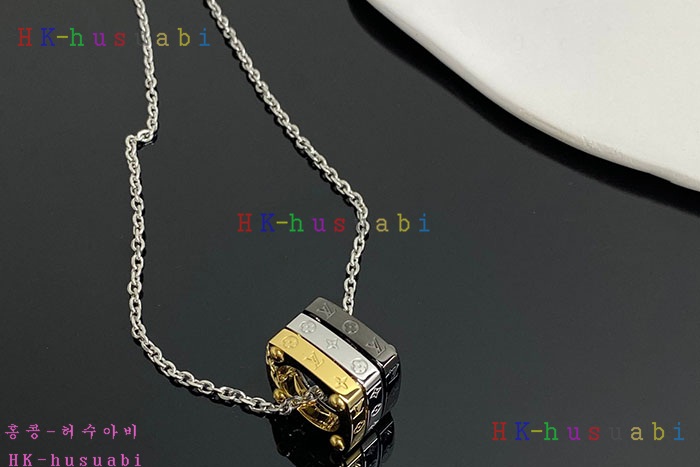 NEW 루이비통 목걸이 신상 LV 925019