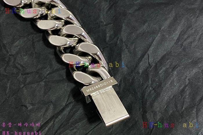 NEW 루이비통 팔찌 신상 LV 925011