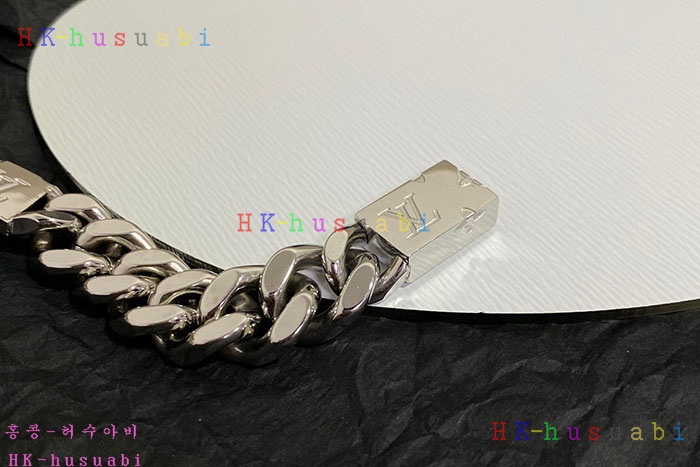 NEW 루이비통 팔찌 신상 LV 925011