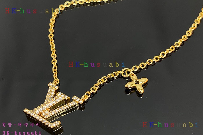 NEW 루이비통 목걸이 신상 LV 925008