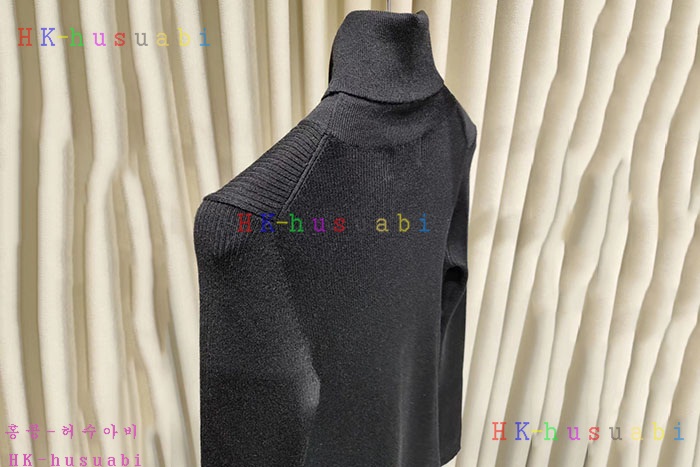 NEW 프라다 폴라니트 신상 P  525014