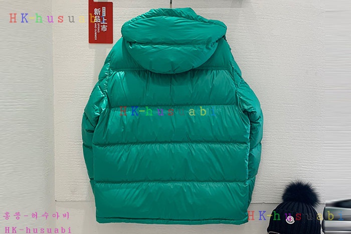 NEW 몽클레어 패딩 신상 M 1074018