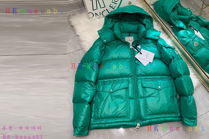 NEW 몽클레어 패딩 신상 M 1074018