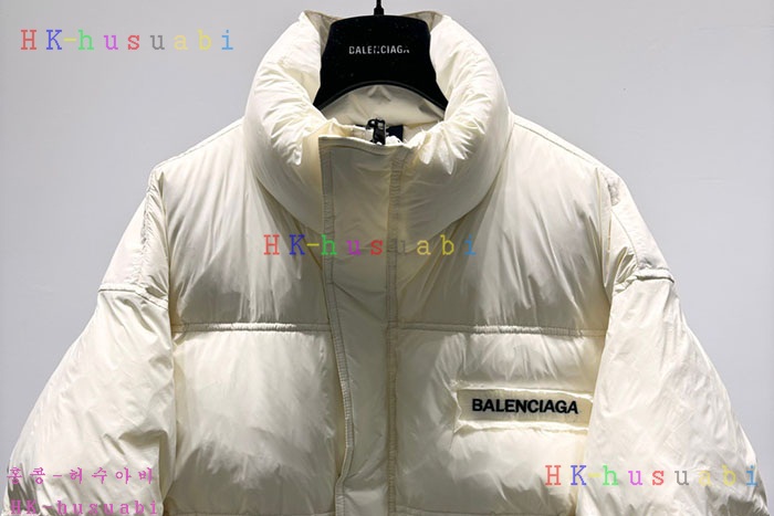 NEW 발렌시아가 패딩 신상 B 958223