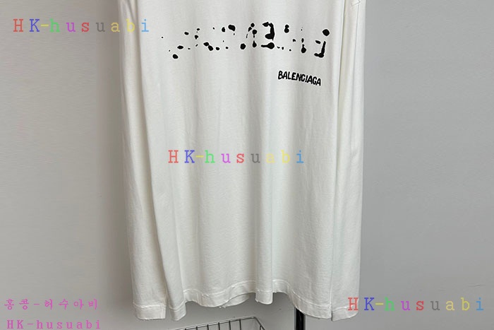 NEW 발렌시아가 긴팔티 신상 B 958259