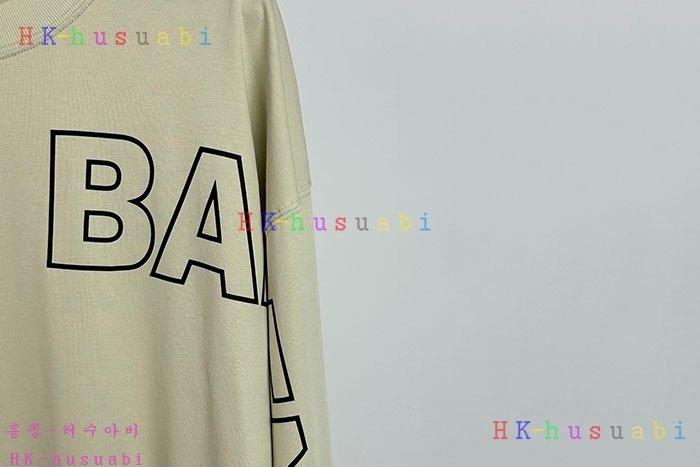 NEW 발렌시아가 긴팔티 신상 B 958262