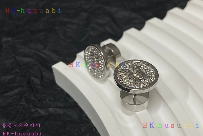 NEW 미우미우 귀걸이 신상 MU 8557022