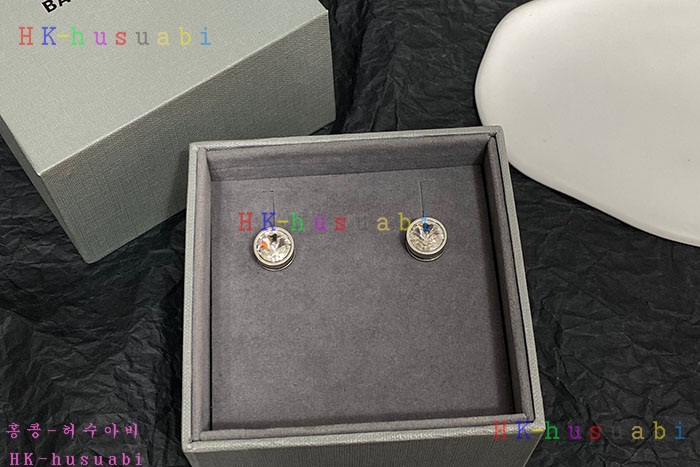 NEW 발렌시아가 귀걸이 신상 B 955804