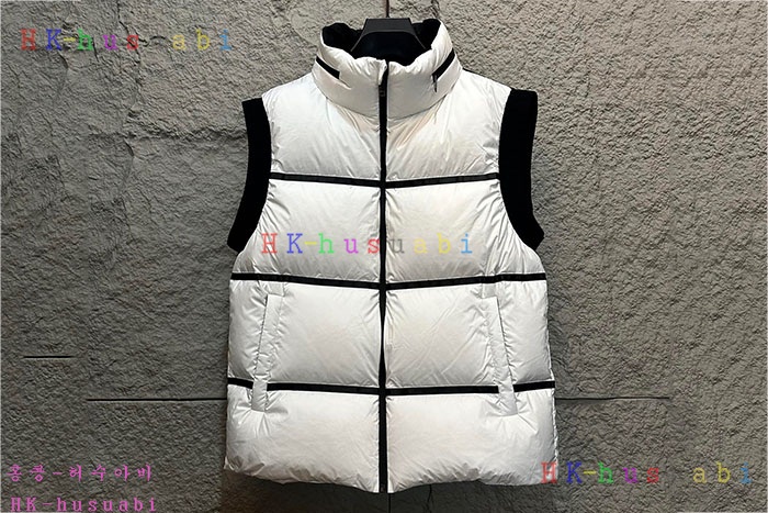 NEW 프라다 패딩조끼 신상 P 995016