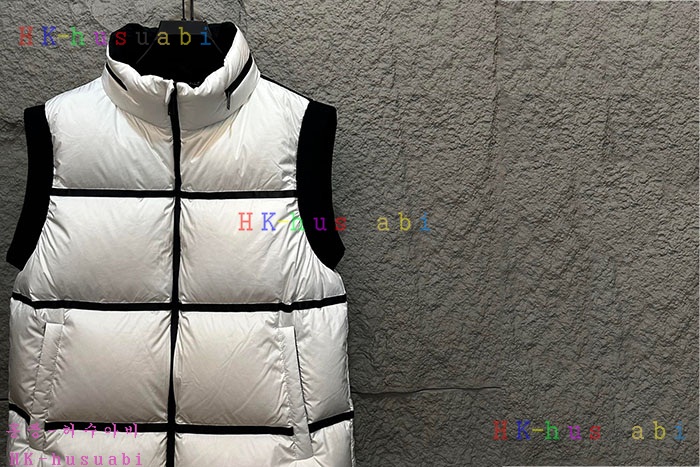 NEW 프라다 패딩조끼 신상 P 995016