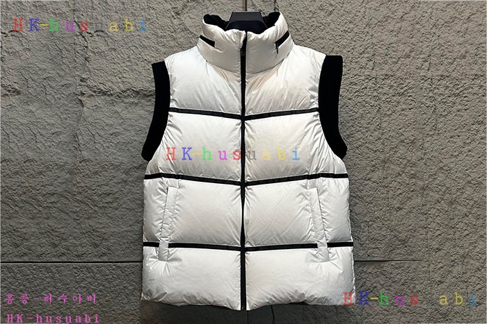 NEW 프라다 패딩조끼 신상 P 995016