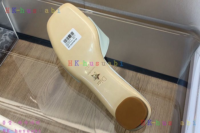 NEW 디올 신발 신상 DR 492501