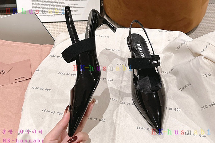 NEW 미우미우 신발 신상 MU 560113