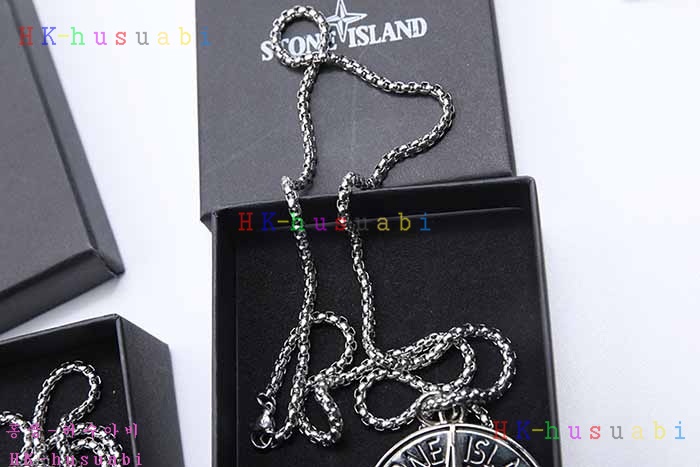 NEW 스톤아일랜드 목걸이 신상  ST 663500