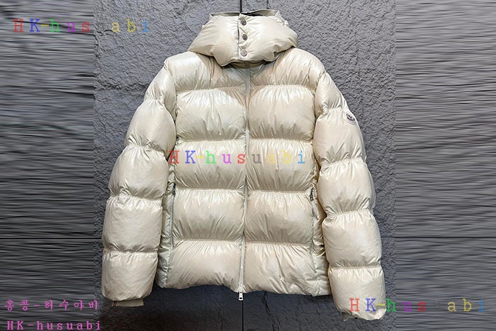 NEW 몽클레어 패딩 신상 M 1040713