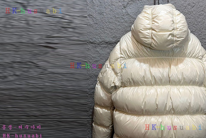 NEW 몽클레어 패딩 신상 M 1040713