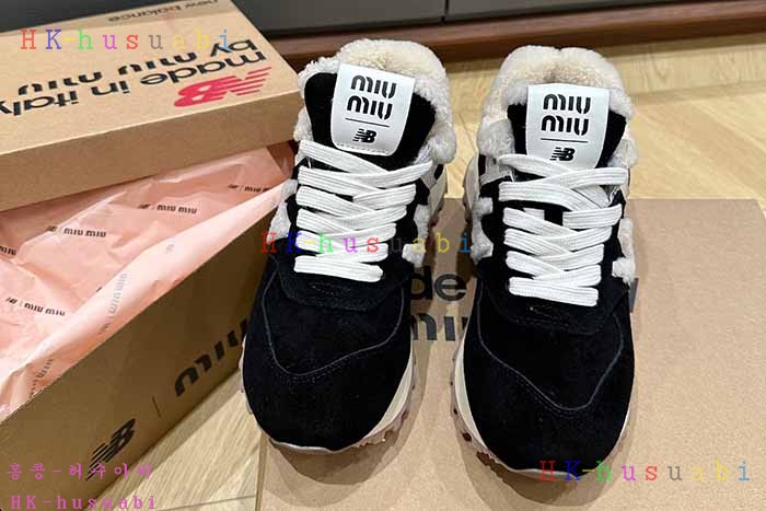 NEW 미우미우 신발 신상 MU 749905