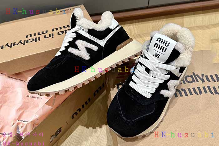 NEW 미우미우 신발 신상 MU 749905