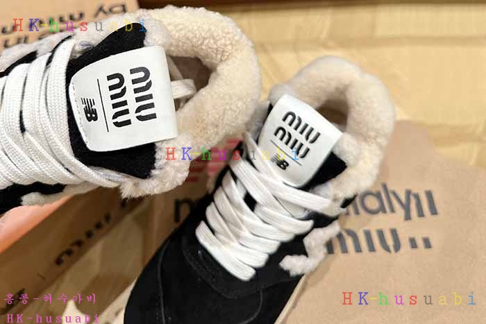 NEW 미우미우 신발 신상 MU 749905