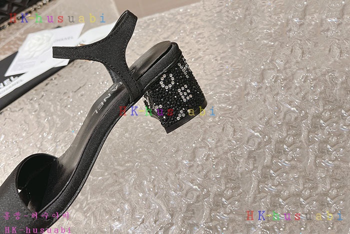 NEW 샤넬 샌들 신상 C 857701
